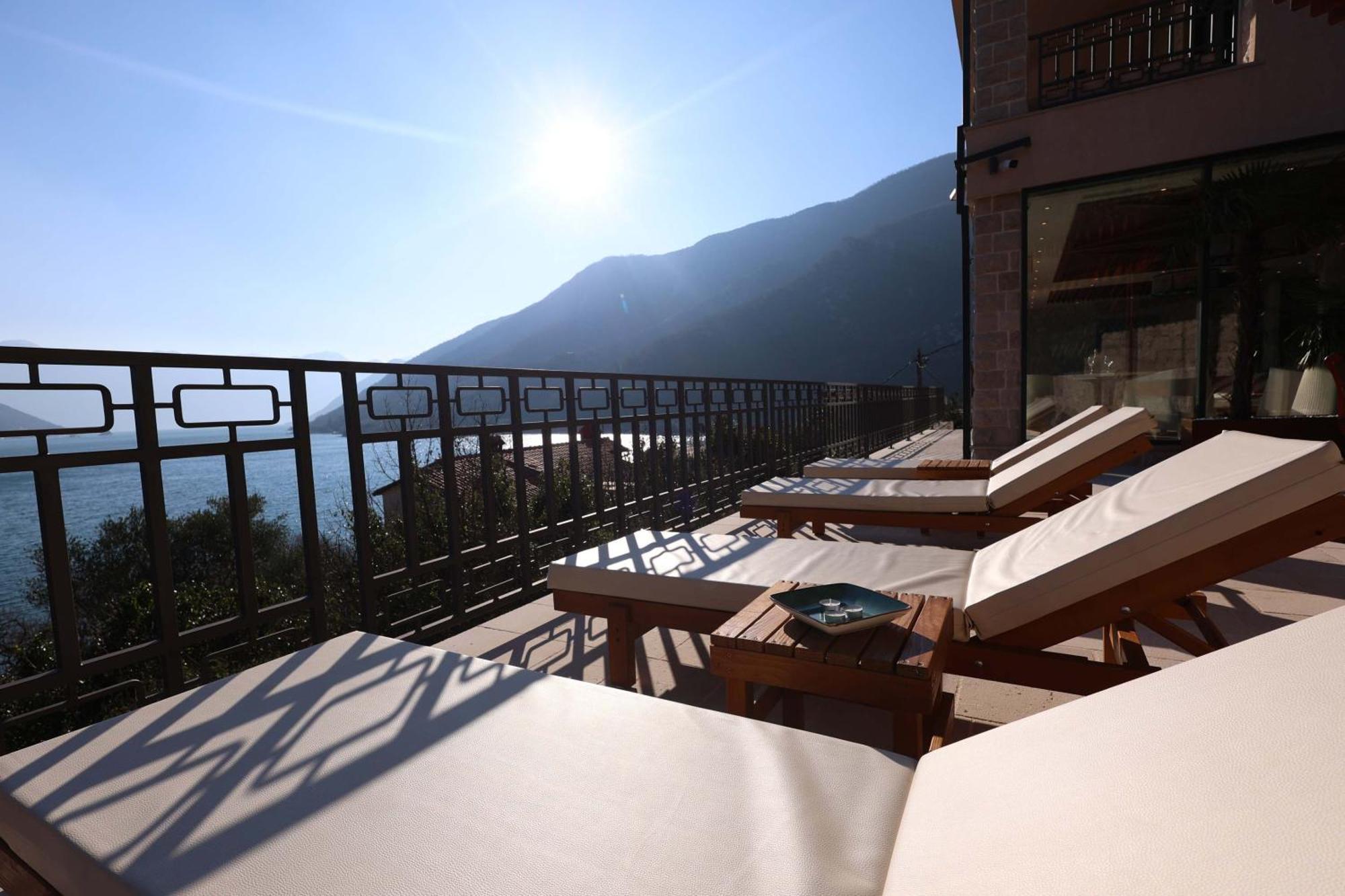 Bellezza Resort & Spa โกตอร์ ภายนอก รูปภาพ